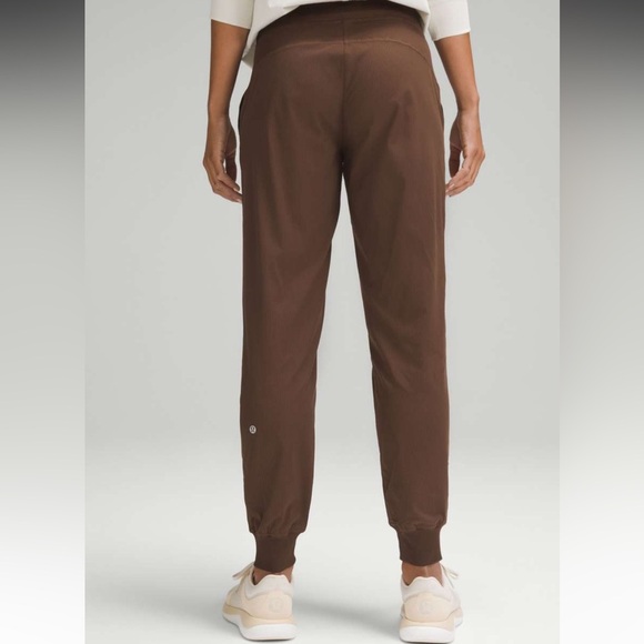 Lululemon Dance Studio Mid-Rise Joggers- 
Full Length in Java size 14 - Picture 4 of 5